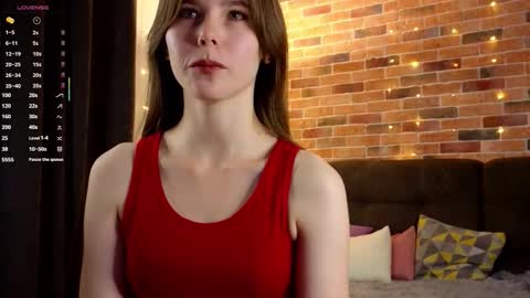 Snapshot of deyvessa chatting on 12, 10, 2025 Kira online show from 12, 10, 2025