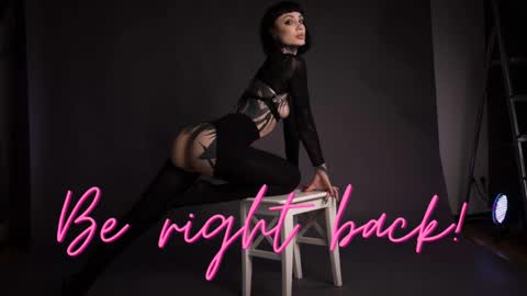 dgtlgrl online show from 3, 11, 2025