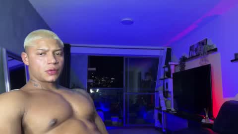 Snapshot of diagostone chatting on 31, 10, 2025 Diego online show from 31, 10, 2025