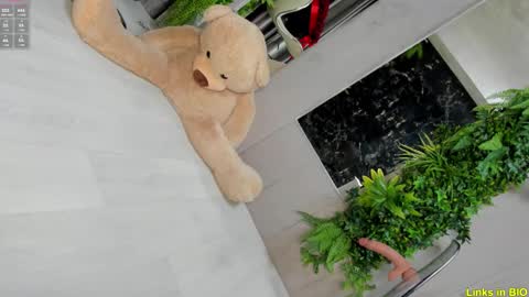 Jo online show from 25, 2, 2025