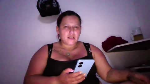 Snapshot of diana_lozano chatting on 4, 1, 2025 Diana Lozano online show from 4, 1, 2025
