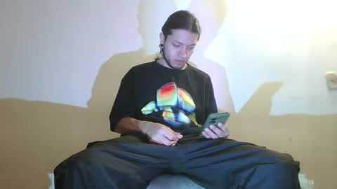 DICAPRIO online show from 6, 3, 2026