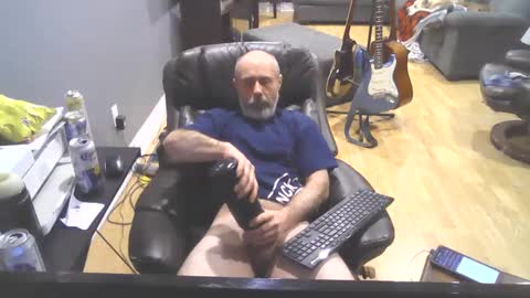 dickrb1984 online show from 12, 2, 2025