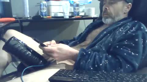 dickrb1984 online show from 22, 2, 2025