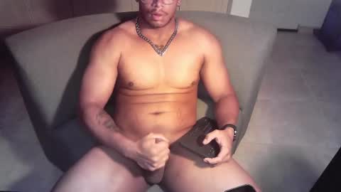 Snapshot of dicktastyz chatting on 7, 7, 2026 DickTasty online show from 7, 7, 2026