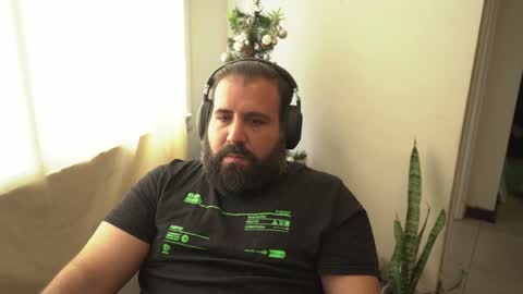 Snapshot of dicristalino chatting on 7, 12, 2024 Cristian Dipolino online show from 7, 12, 2024