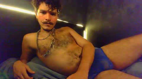 diemond_latinx98 online show from 18, 2, 2026