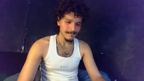 Snapshot of diemond_latinx98 chatting on 19, 4, 2026 diemond_latinx98 online show from 19, 4, 2026