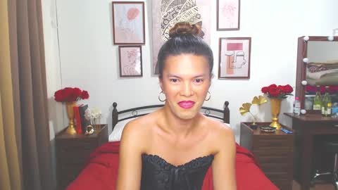 Dennesse online show from 8, 12, 2024