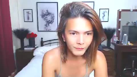 Dennesse online show from 25, 10, 2025