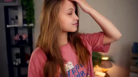 Elwyna online show from 12, 11, 2025