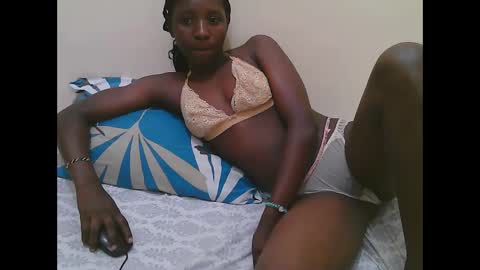 Snapshot of dijahot chatting on 17, 10, 2025 Dijah online show from 17, 10, 2025