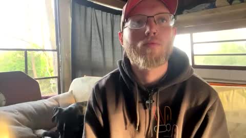 Daddy online show from 28, 4, 2026