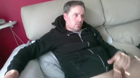 dili999 online show from 12, 4, 2026