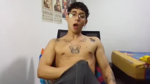 Snapshot of dillom420 chatting on 30, 1, 2025 dillom420 online show from 30, 1, 2025