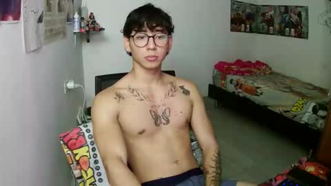 Snapshot of dillom420 chatting on 7, 1, 2026 dillom420 online show from 7, 1, 2026
