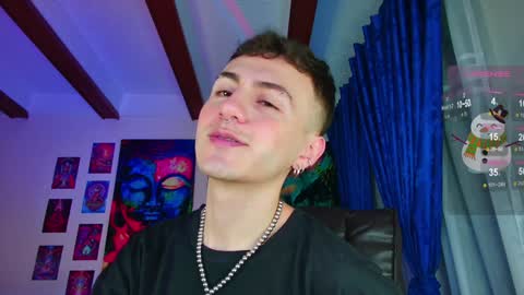 Julian Independent Model online show from 8, 12, 2024