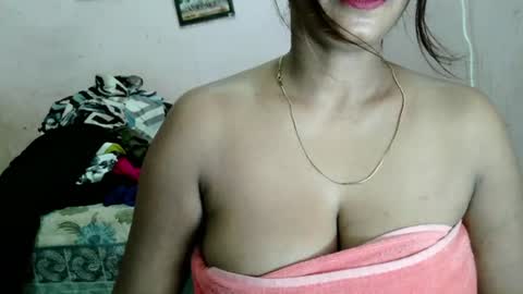 Snapshot of dimple_love chatting on 29, 7, 2026 dimple_love online show from 29, 7, 2026