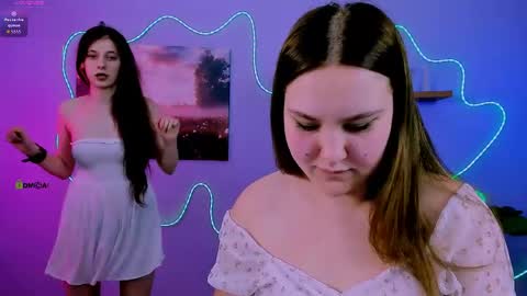 dina_bloom online show from 19, 4, 2026