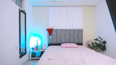 DINA online show from 18, 12, 2025