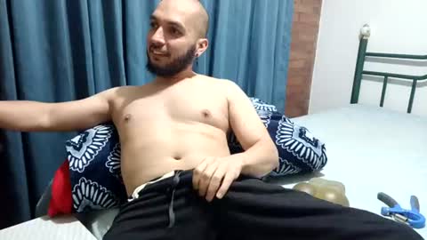 Snapshot of dinchtcams chatting on 15, 7, 2026 Dincht online show from 15, 7, 2026