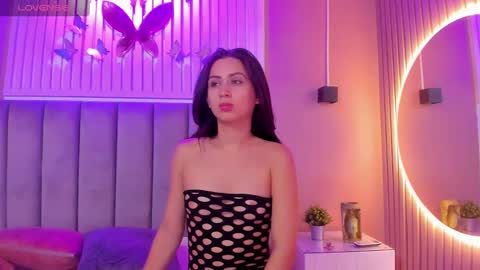 Cristal  online show from 17, 9, 2025