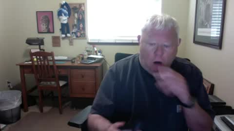 Snapshot of dirtrider195080438 chatting on 25, 6, 2026 dirtrider195080438 online show from 25, 6, 2026