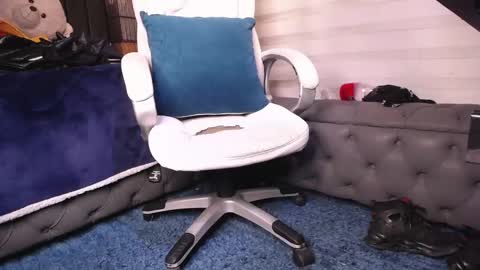 dirty_27cms online show from 22, 2, 2025