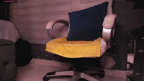 dirty_27cms online show from 19, 12, 2025