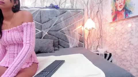 Snapshot of dirty_miia chatting on 24, 10, 2025 MIA online show from 24, 10, 2025