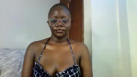 ELLE online show from 17, 12, 2025