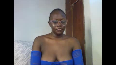 ELLE online show from 18, 12, 2025