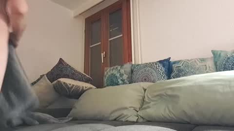 Jan online show from 31, 1, 2025