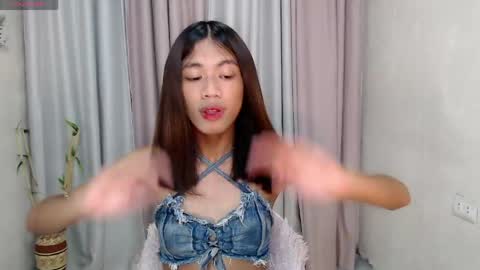 Ivana  Yanna and Elisha online show from 19, 4, 2026