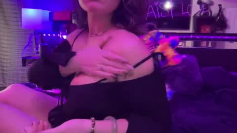 Snapshot of dirtygirldaisy chatting on 28, 1, 2025 Daisy Love online show from 28, 1, 2025