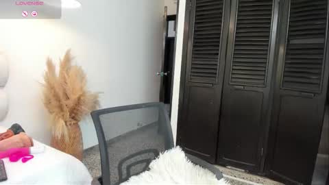 Angelica online show from 7, 11, 2025