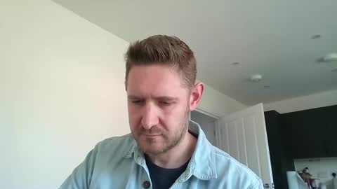 Exhibitionist Ben online show from 22, 4, 2026