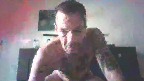 Snapshot of dirtyroccoxxx chatting on 4, 7, 2026 DIRTYROCCOJENNY online show from 4, 7, 2026