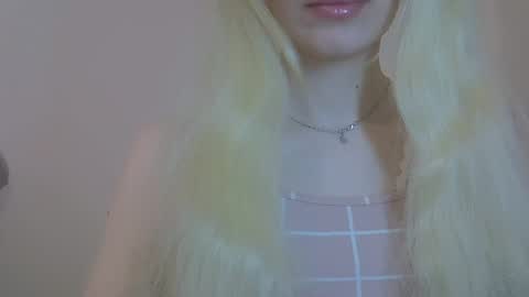 Snapshot of ditamilton chatting on 27, 4, 2026 DitaMilton online show from 27, 4, 2026