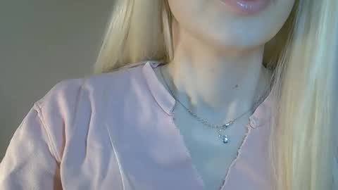 Snapshot of ditamilton chatting on 24, 5, 2026 DitaMilton online show from 24, 5, 2026