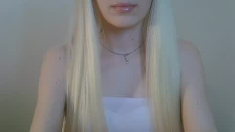Snapshot of ditamilton chatting on 25, 6, 2026 DitaMilton online show from 25, 6, 2026