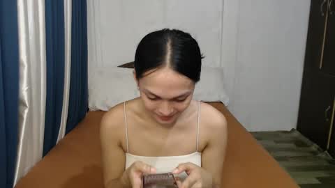 DIVINA online show from 31, 1, 2025