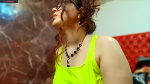 Snapshot of divine_goddess69 chatting on 25, 5, 2026 Ana online show from 25, 5, 2026