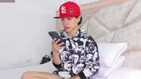 Snapshot of divine_thiagoo chatting on 18, 9, 2025 Thiago online show from 18, 9, 2025