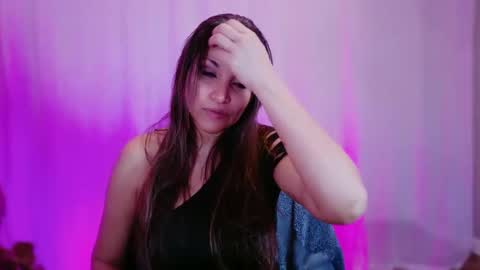 DivineLynn online show from 5, 2, 2025