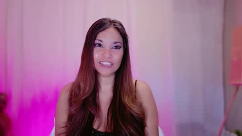 DivineLynn online show from 25, 2, 2025