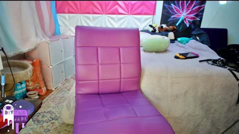 Jade Divyne online show from 2, 12, 2024