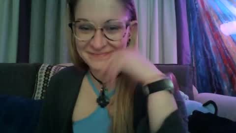 Snapshot of dixie_comanche chatting on 4, 12, 2024 dixie_comanche online show from 4, 12, 2024