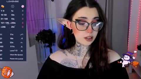 dixipixi_ online show from 6, 11, 2025