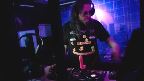 Snapshot of dj_capitain_claw chatting on 21, 1, 2025 Adrian Arturo online show from 21, 1, 2025